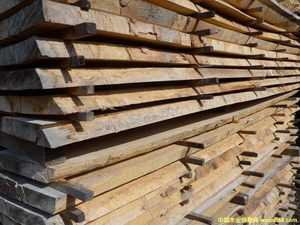 ��ɽë��ľ