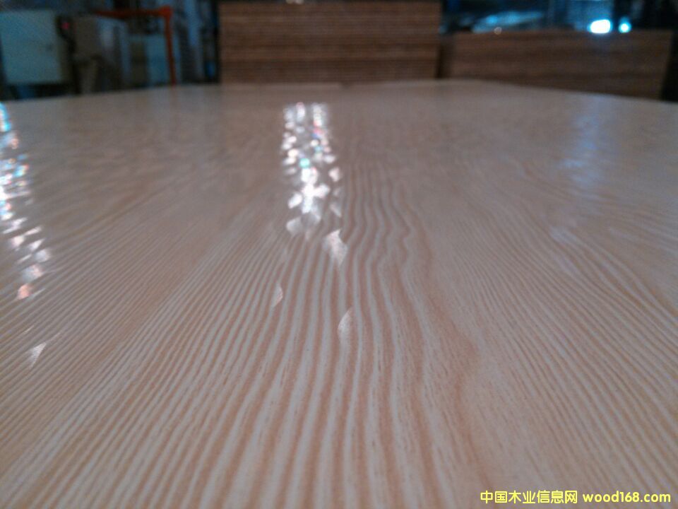 ���B(t��i)�嶼��ʲô�ɫ