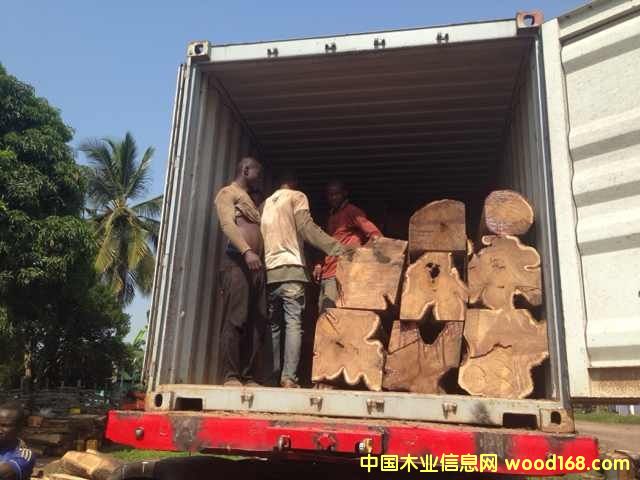 �����̴ ���ށ������Ԕ��(x��)��B