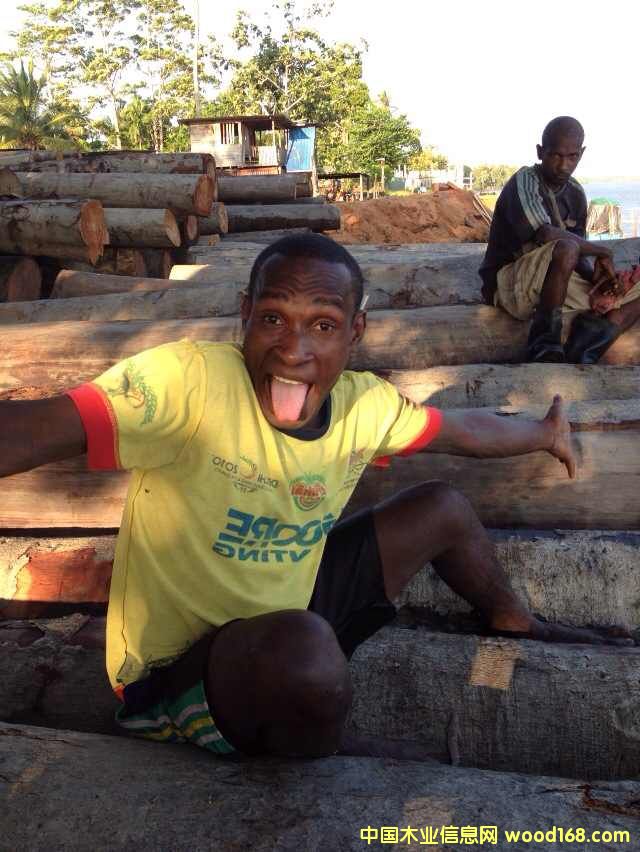 �c(di��n)���鿴��˾ľ���Ŵ�DƬ