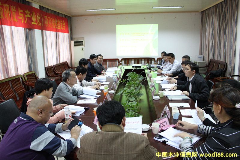 �A�弯�F(tu��n)�҃�(n��i)�b��c�Ҿ�����ȼ���w���аl(f��)�c�a(ch��n)�I(y��)���(xi��ng)Ŀͨ�^(gu��)�b��