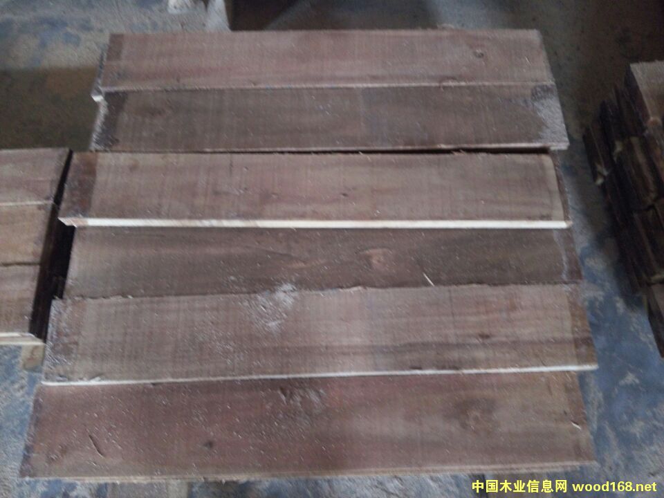 ���~��˼ľ�ȳߵذ����ϵ�Ԕ��(x��)��B