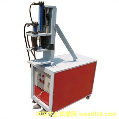 �๦��Һ����ᔙC��Ԕ����B