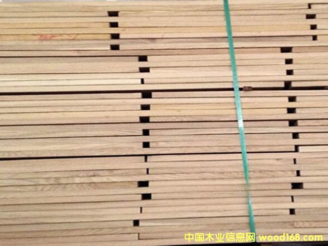 ����ľ��� �W���M(j��n)�ڰ�����(sh��)ľ��� �b�޼Ҿ�ľ��