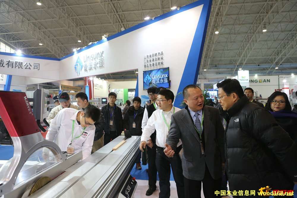 ����ľ��չ��ȫ�������Cе�����I(l��ng)܊Ʒ���R����