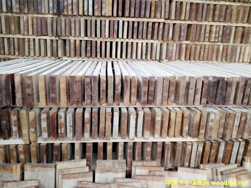 �Ҿ�����ľ��