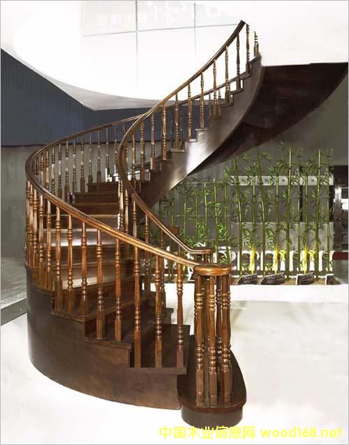 �ͻ�ľ�|(zh��)����̤������̤����r(ji��)�����l(f��)