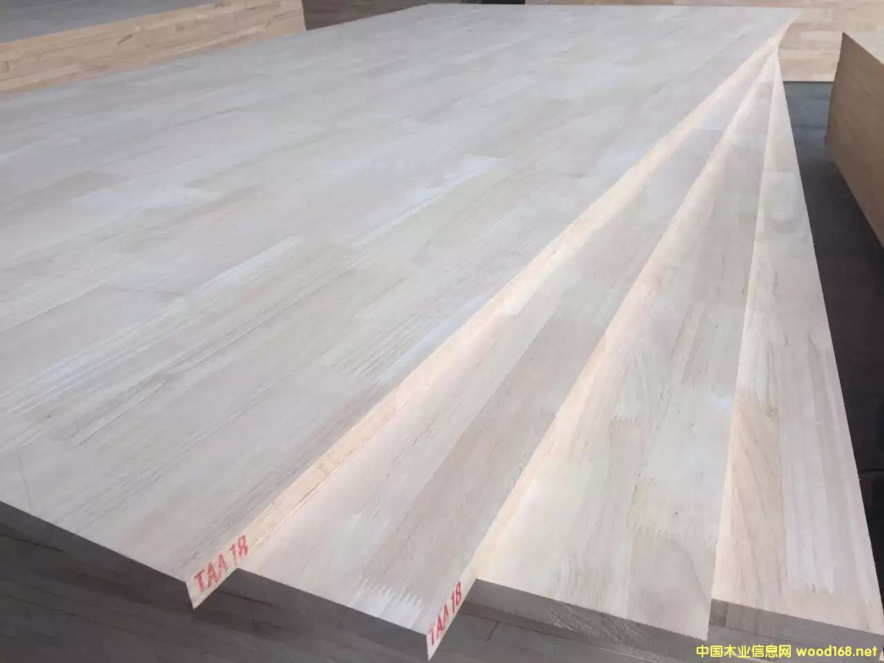 �c(di��n)���鿴���zľָ�Ӱ�Ŵ�DƬ