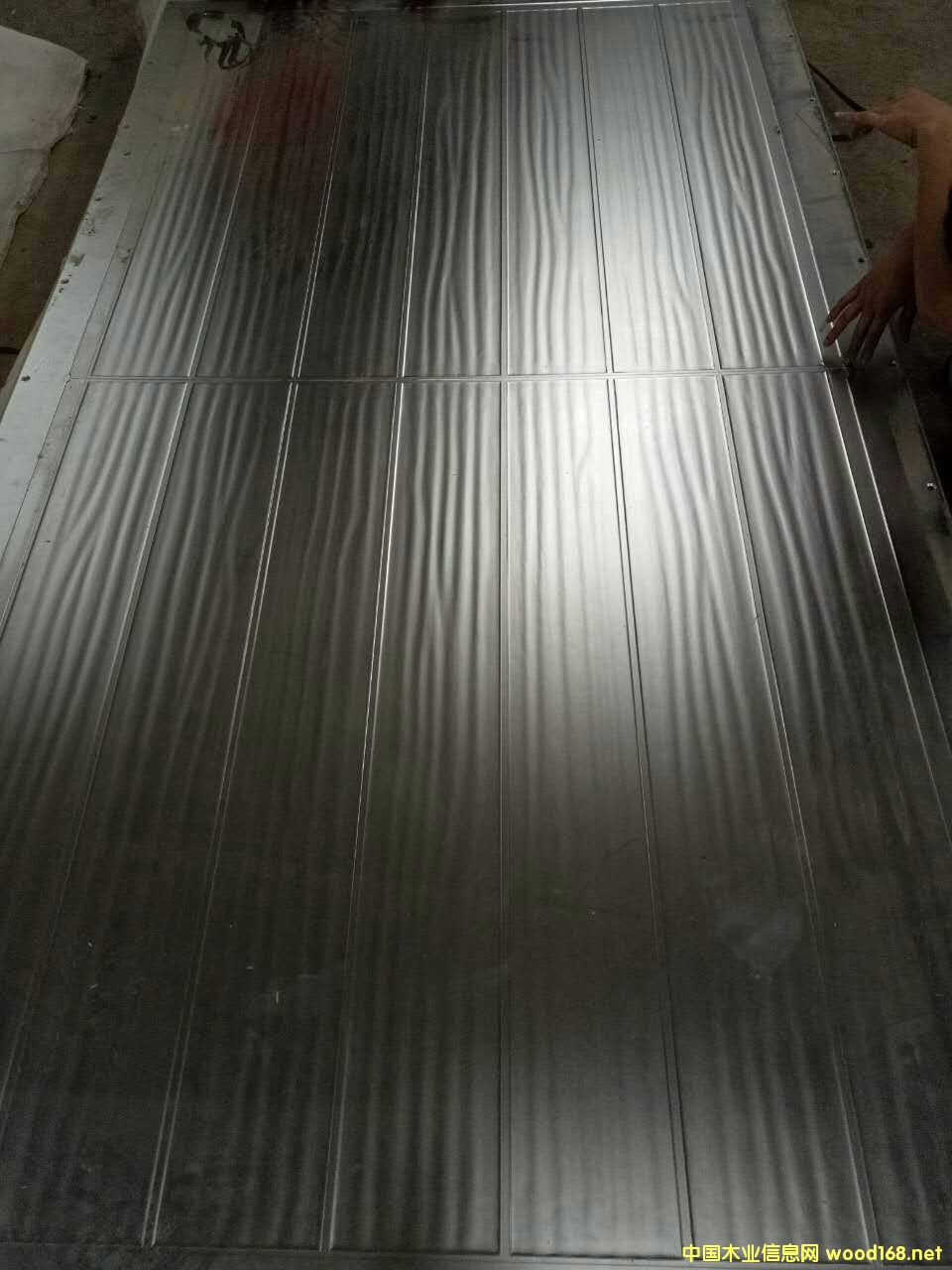 �c���鿴�ቺ�C���P�ģ��Ŵ�DƬ