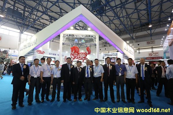 �Ї����R���F��˾�����ʮ���ñ���ľ��չ