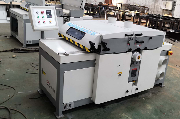 ľ���C(j��)е��Ƭ䏰�ʽ��Ƭ�֗l�