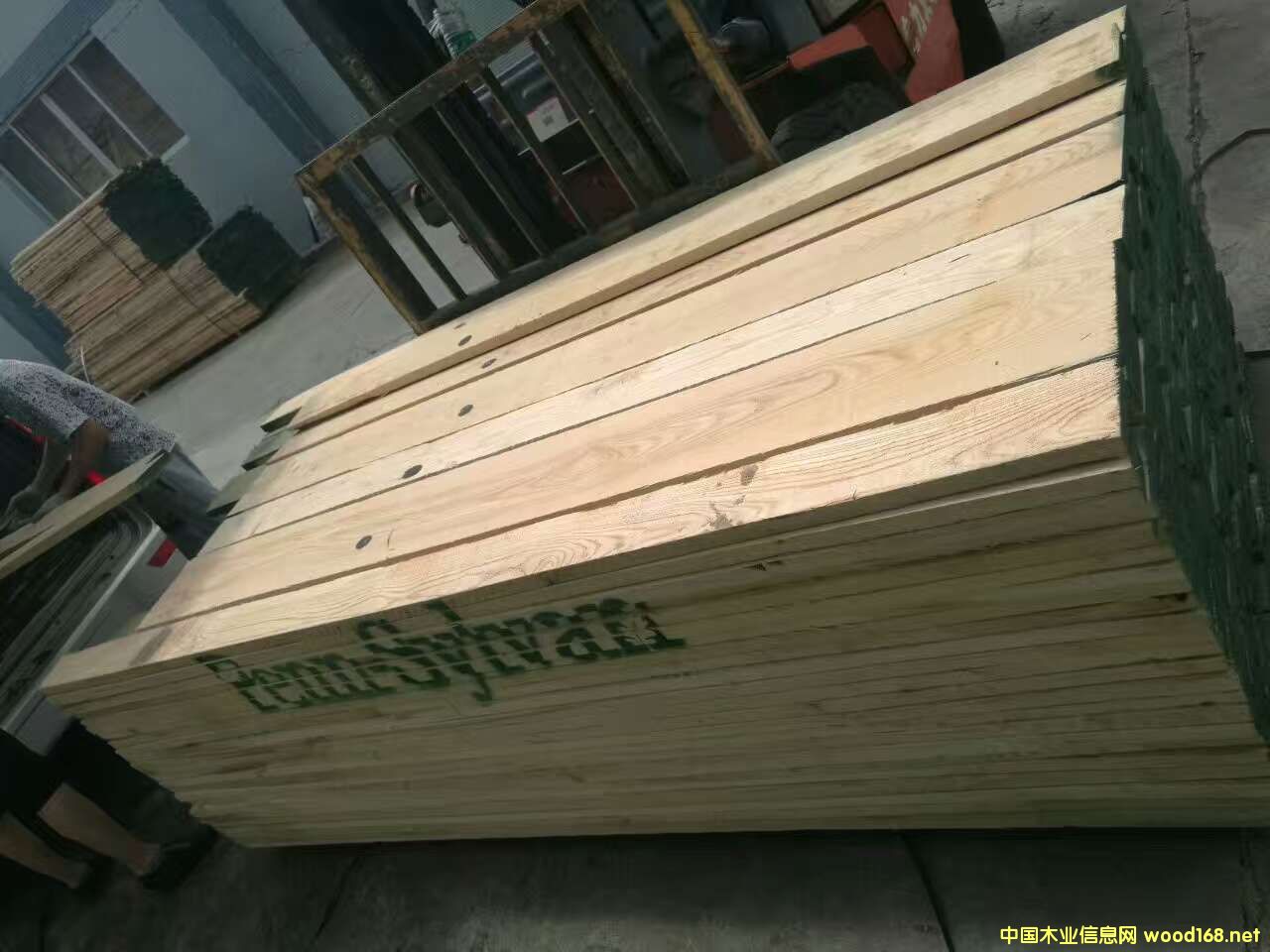 ��Ϟ?z��i)���Ԕ�?x��)��B