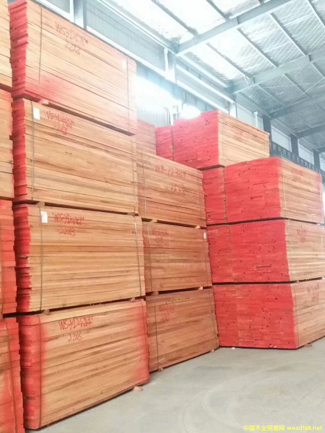 ��ľ�����ֱƴ��