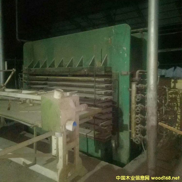 [��] �R��ʢ�4*8��ʮ�Ӷ����f�ቺ�C����