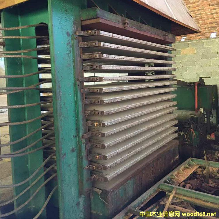 ɽ�|�ɝ�3*6��ʮ���С�Ͷ���ľ����ቺ��C