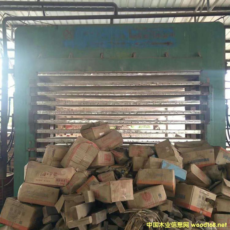 [��] 8-9���������A�ɮa(ch��n)3*6��15�Ӷ���ľ�I(y��)�ቺ�C(j��)