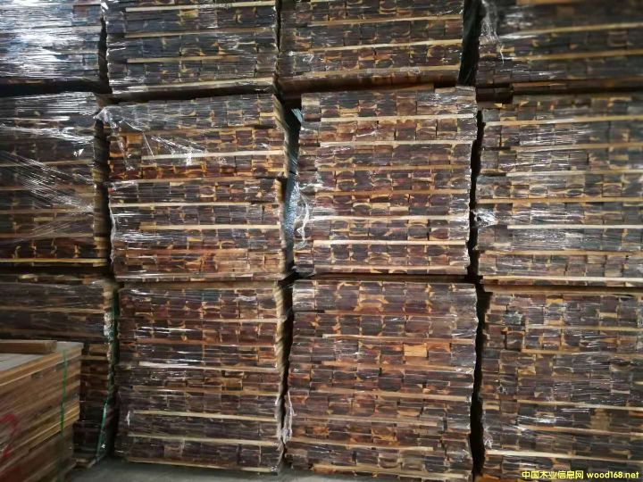 ���~��˼ľ���