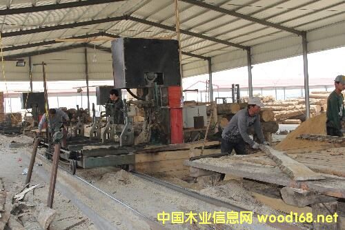 �����Ї��Ҽ�(j��)ľ���Q(m��o)�׼ӹ�ʾ���^(q��)