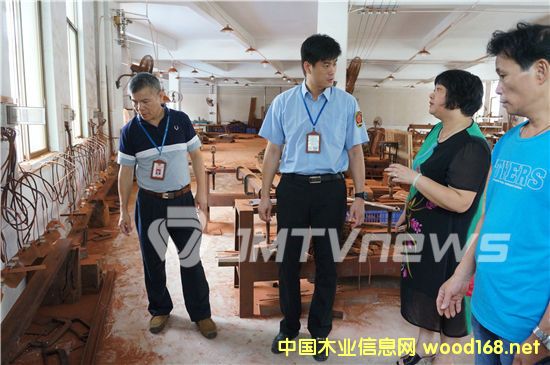 �V�|���T(m��n)һ�tľ�S�ӱܰ�ȫ�z�� �c��(zh��)���ˆT����؈؈��