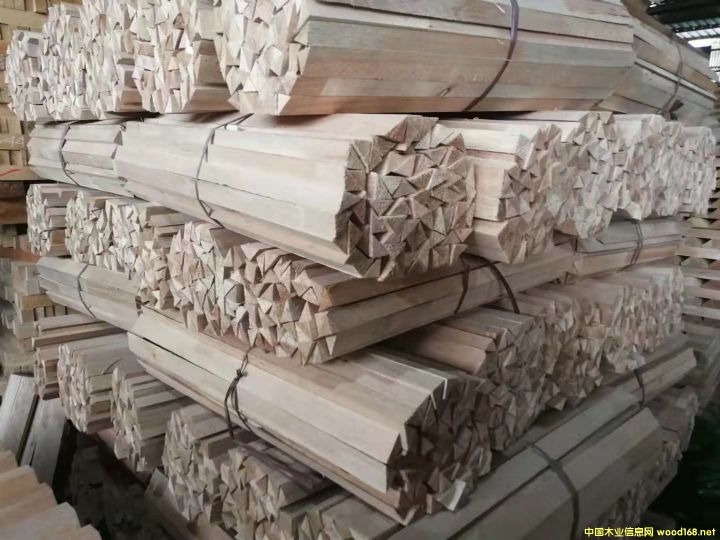 �����ľ����׷Q(ch��ng)�R���׵�Ԕ��(x��)��B