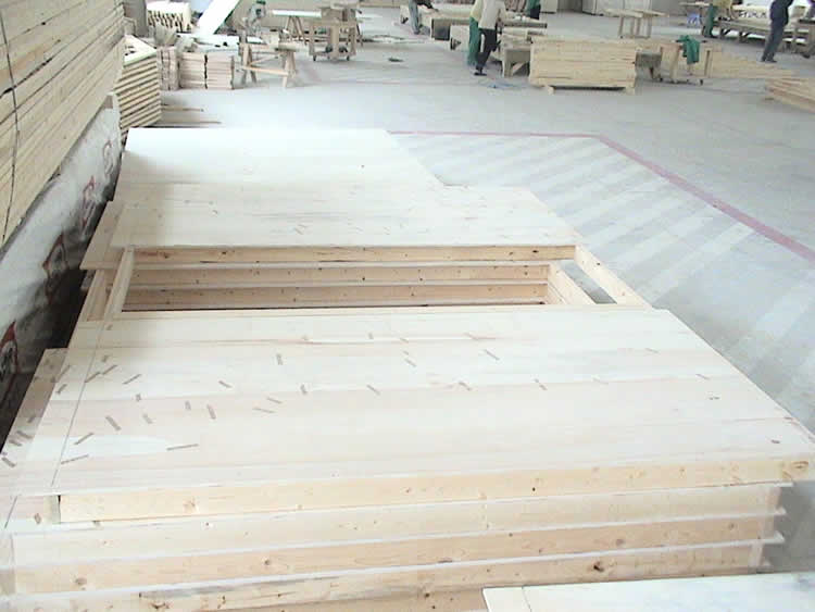 ���݉��w��Ԕ����B